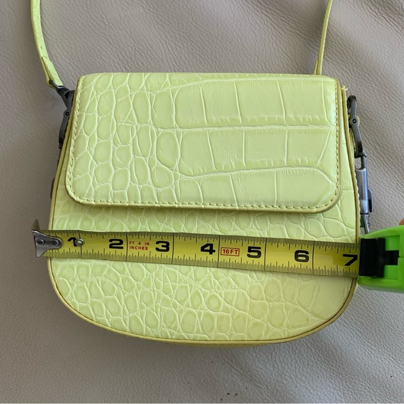 ZARA NEON ANIMAL PRINT CROSSBODY BAG, neon yellow greenish, great condition - Picture 14 of 16